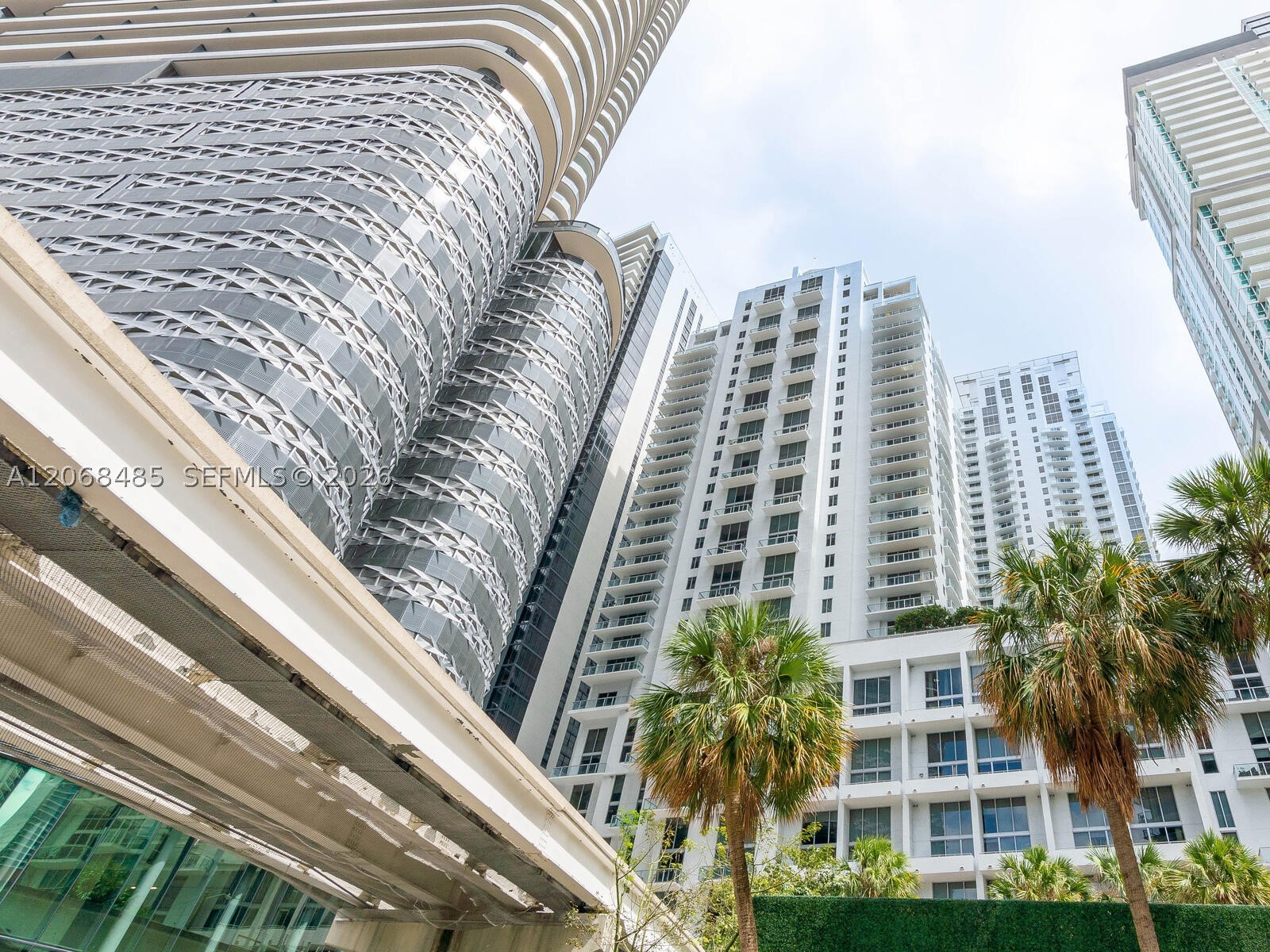 1060 Brickell Ave 1413 Property Photo 24