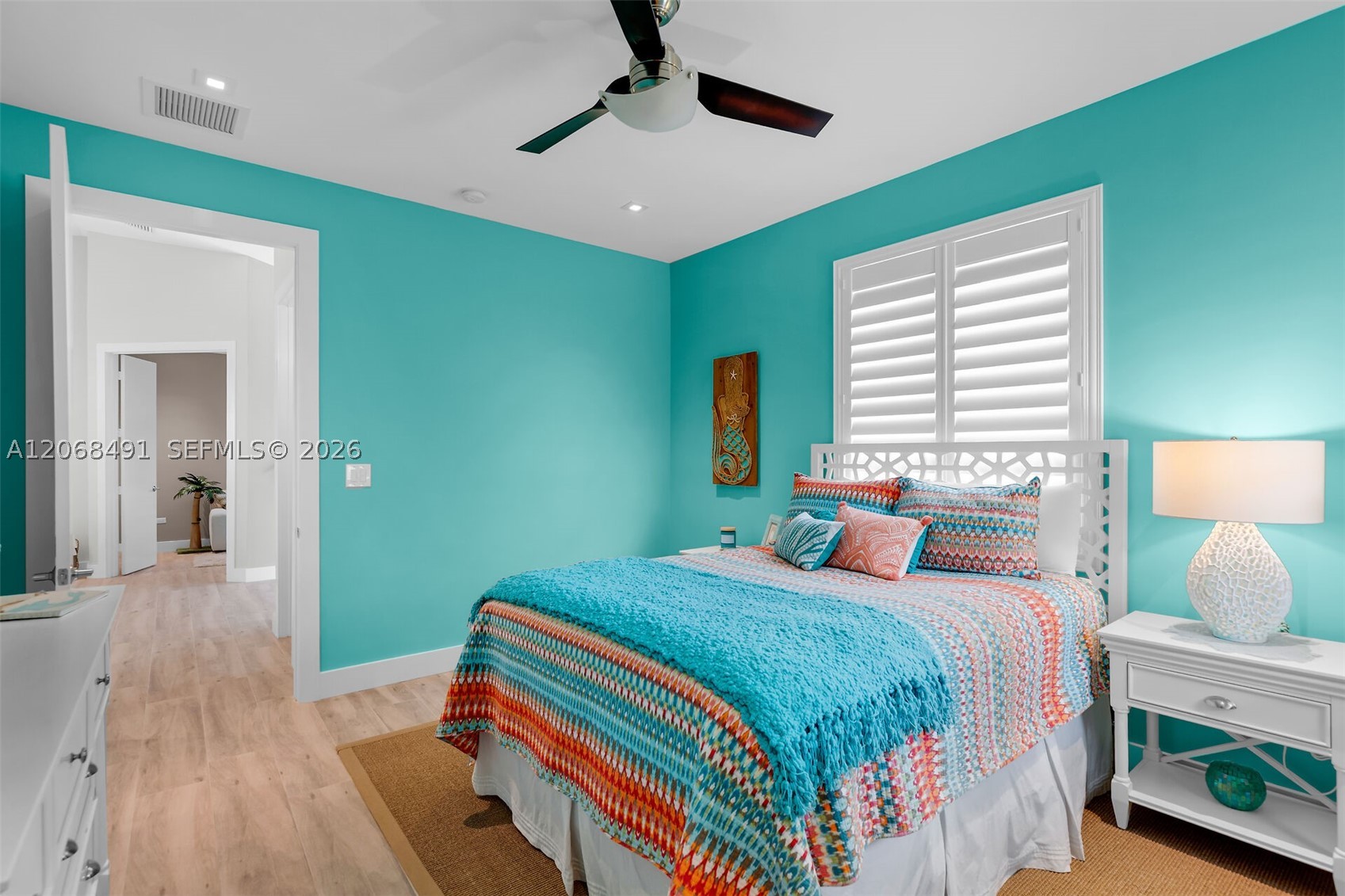 122 S Bahama Dr Property Photo 32