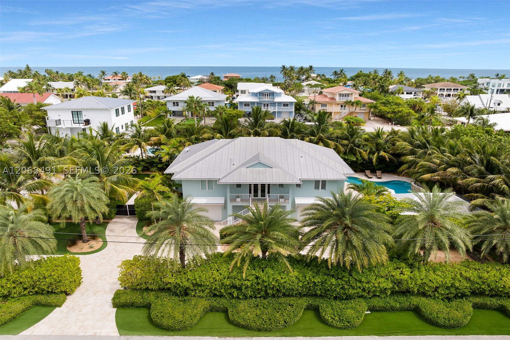 122 S Bahama Dr Property Photo 44