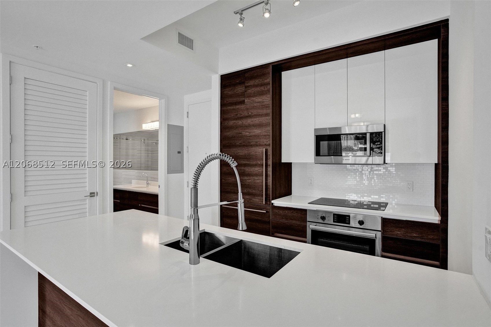 301 Altara Ave Uph1005 Property Photo 11