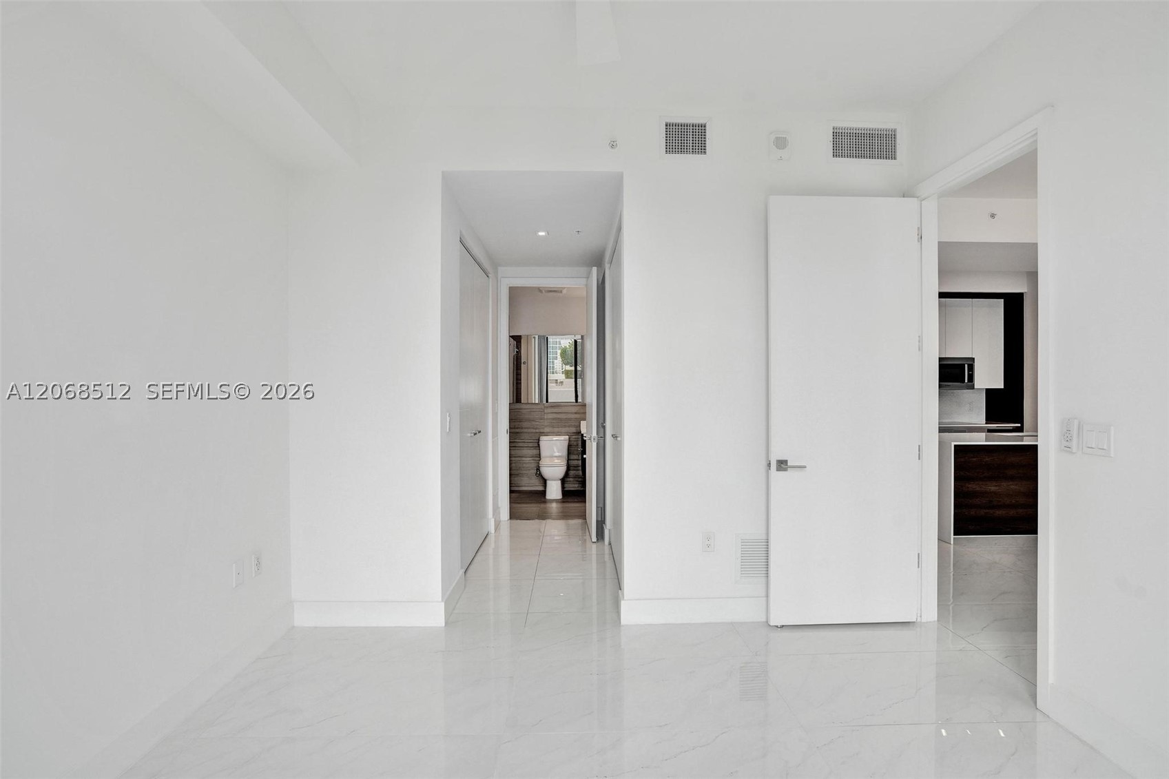 301 Altara Ave Uph1005 Property Photo 21