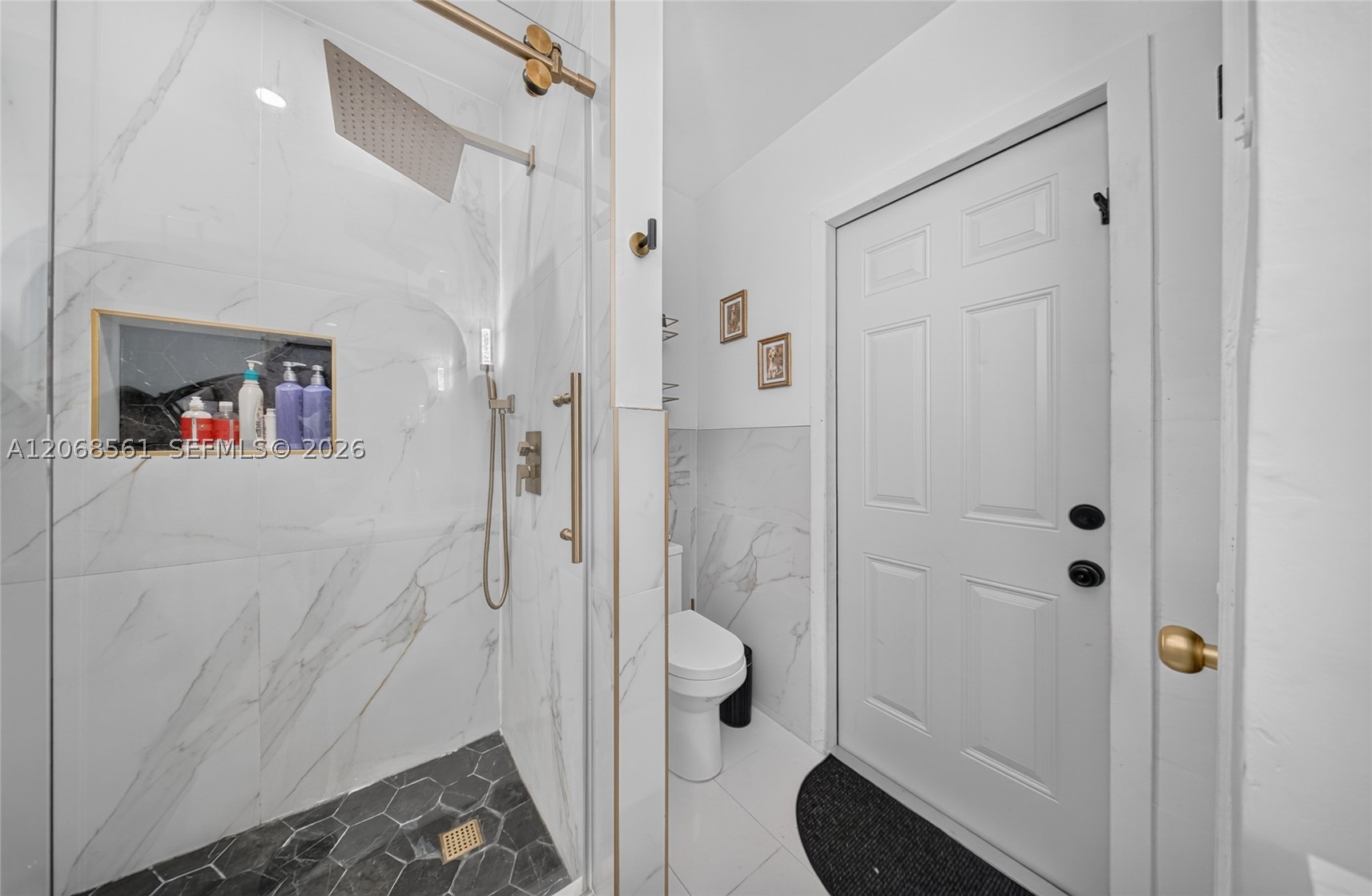 1700 W 64th St Property Photo 18