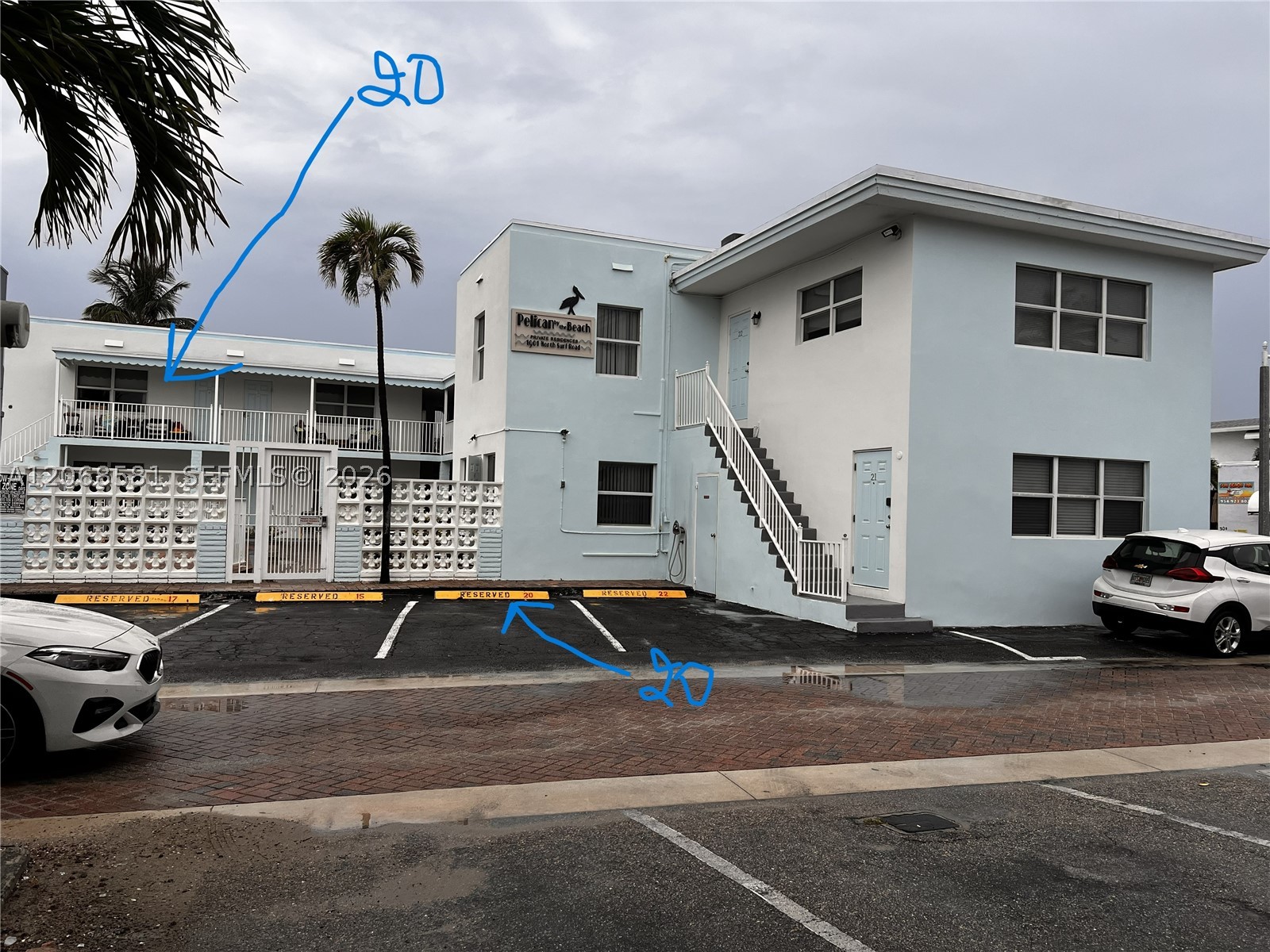 1901 N Surf Rd 20 Property Photo 1