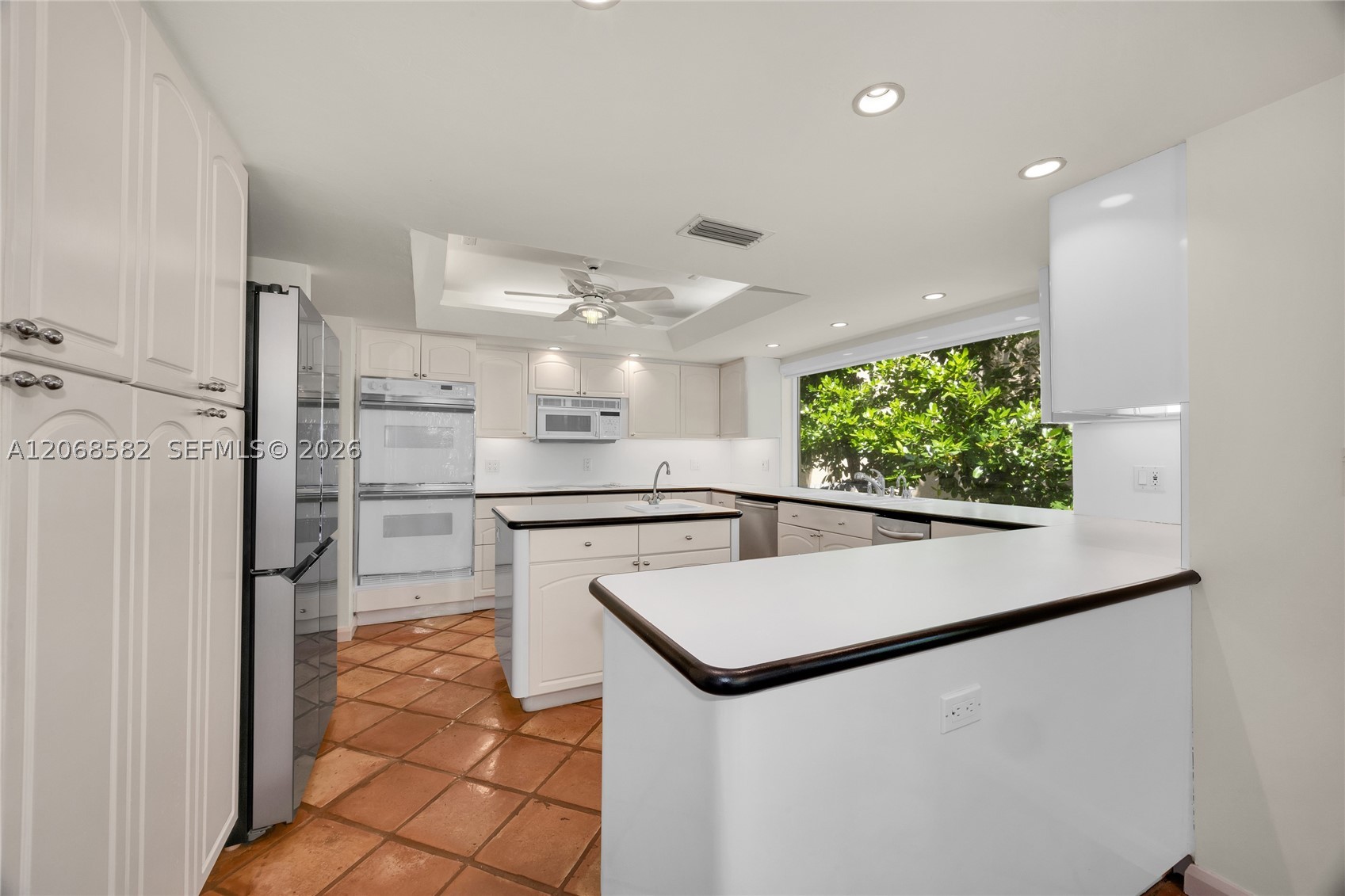 5996 Paradise Point Dr Property Photo 14