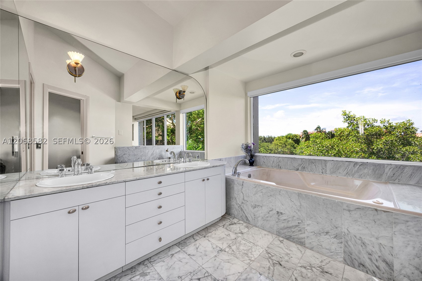 5996 Paradise Point Dr Property Photo 16