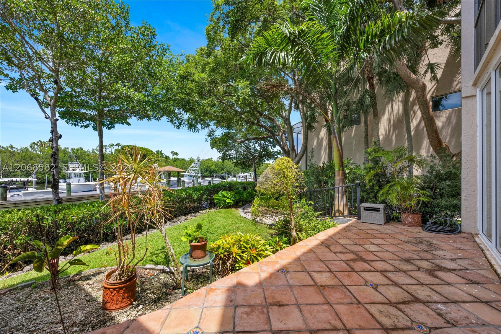 5996 Paradise Point Dr Property Photo 22