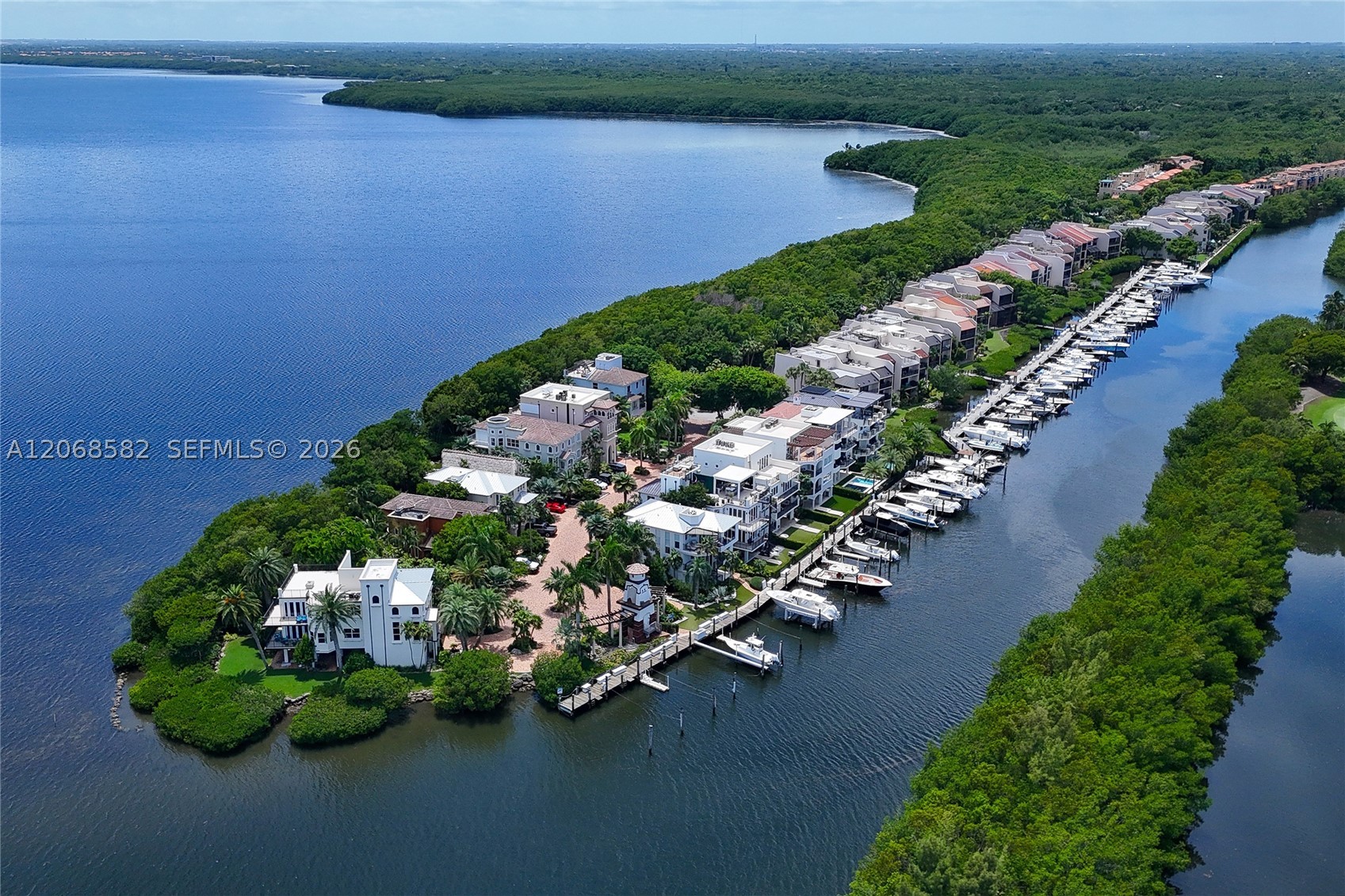 5996 Paradise Point Dr Property Photo 29