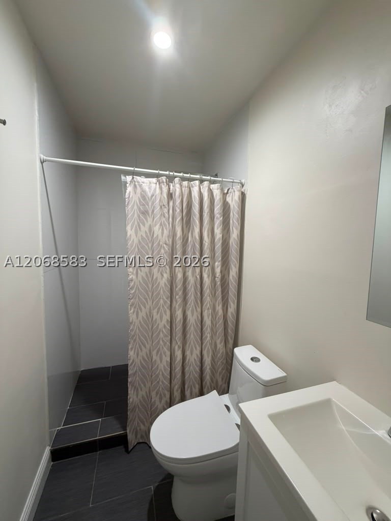 1725 Sw 32nd St 0 Property Photo 5