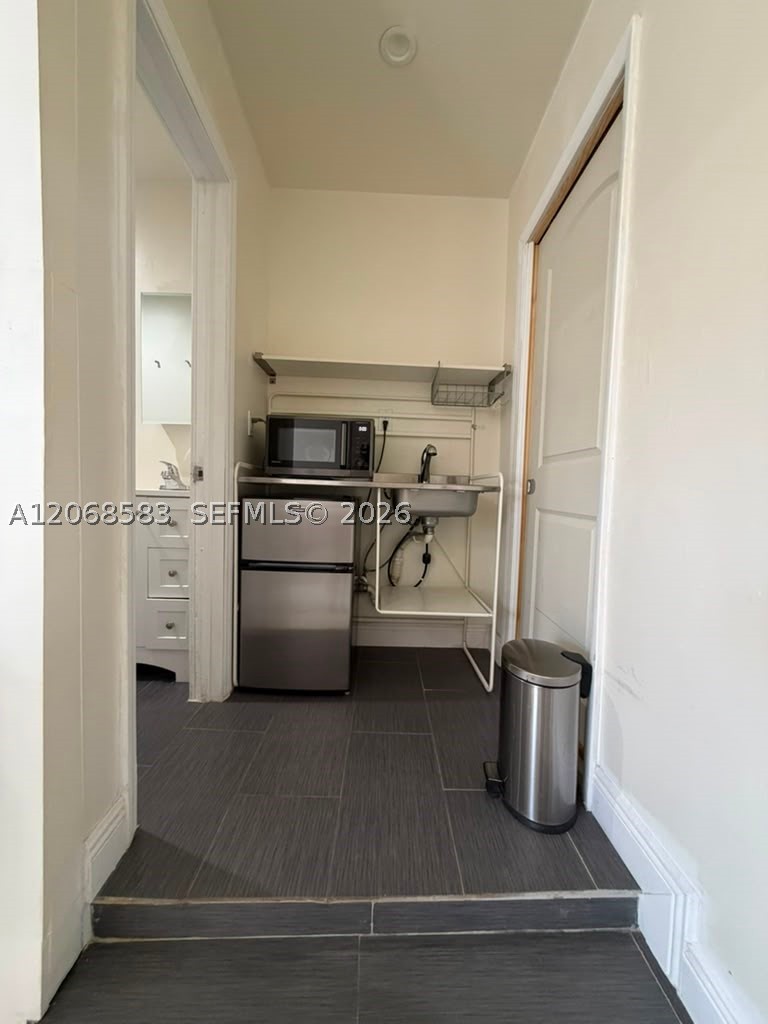 1725 Sw 32nd St 0 Property Photo 6