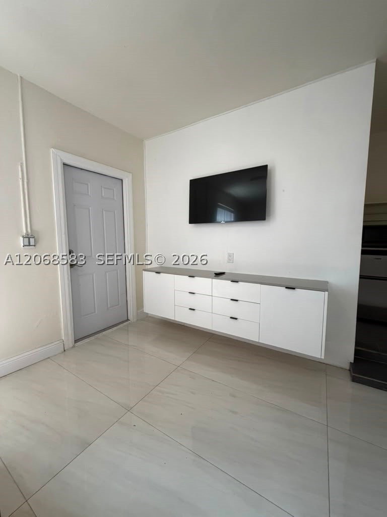 1725 Sw 32nd St 0 Property Photo 12