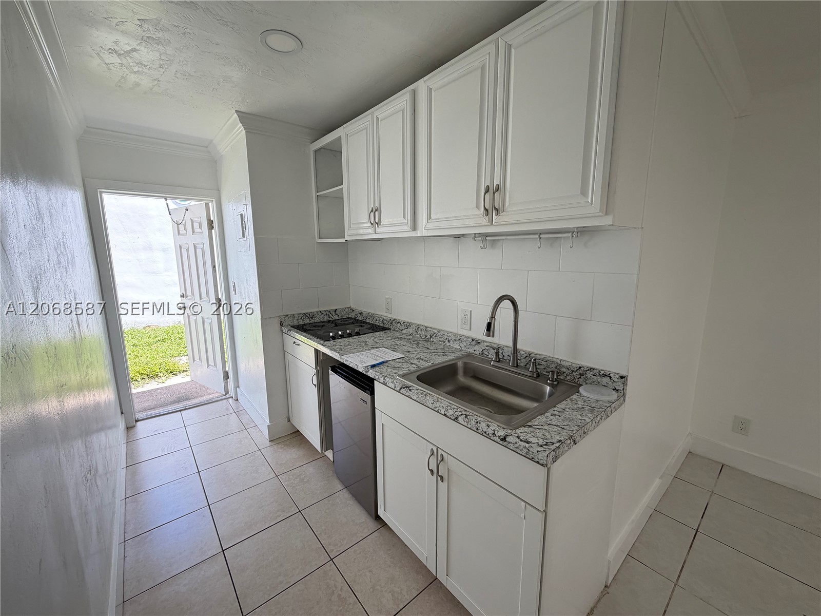 4229 Bougainvilla Dr 2 Property Photo 2