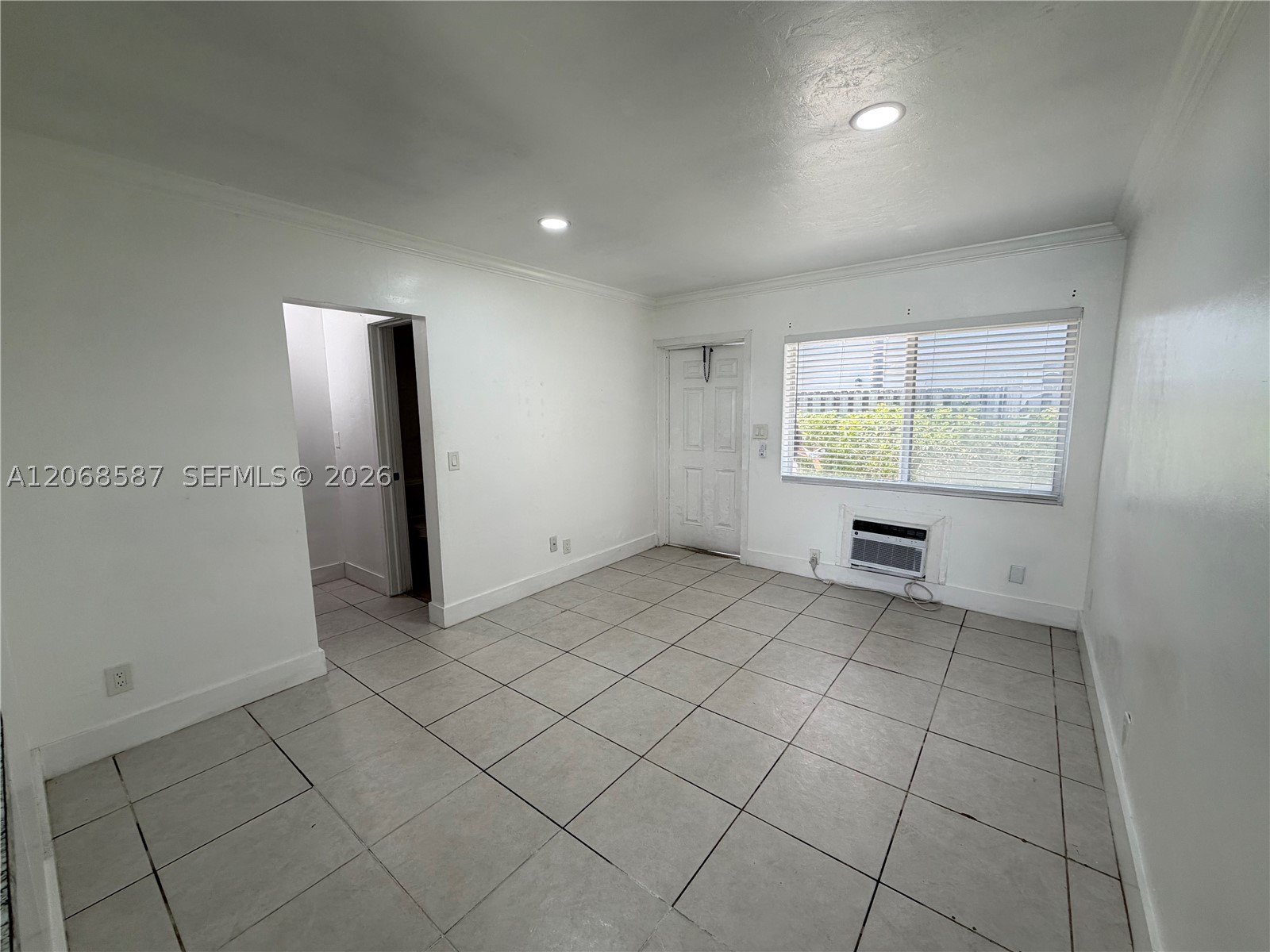 4229 Bougainvilla Dr 2 Property Photo 3