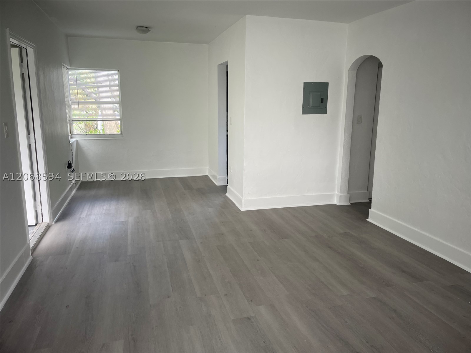 1784 Normandy Dr Property Photo 23