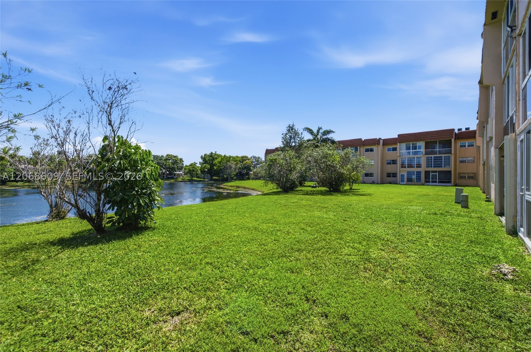 2741 N Pine Island Rd 302 Property Photo 44