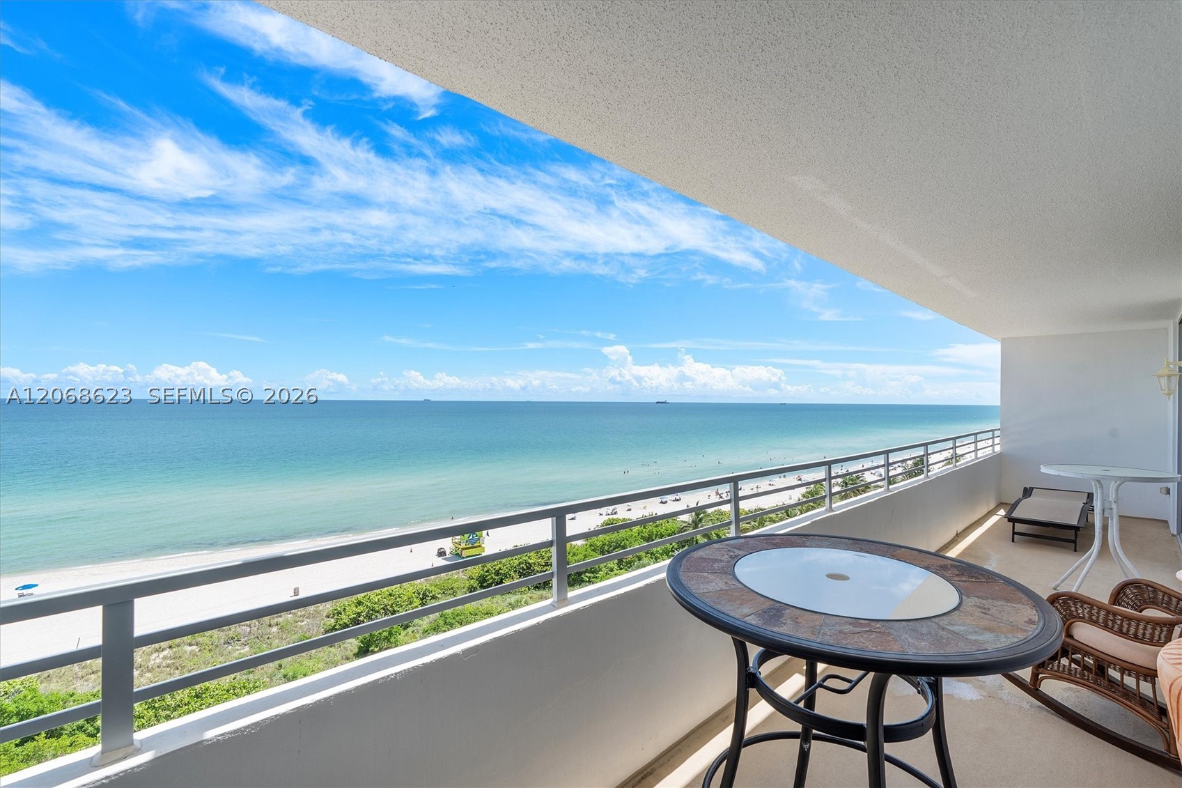 5555 Collins Ave 10K Property Photo 1