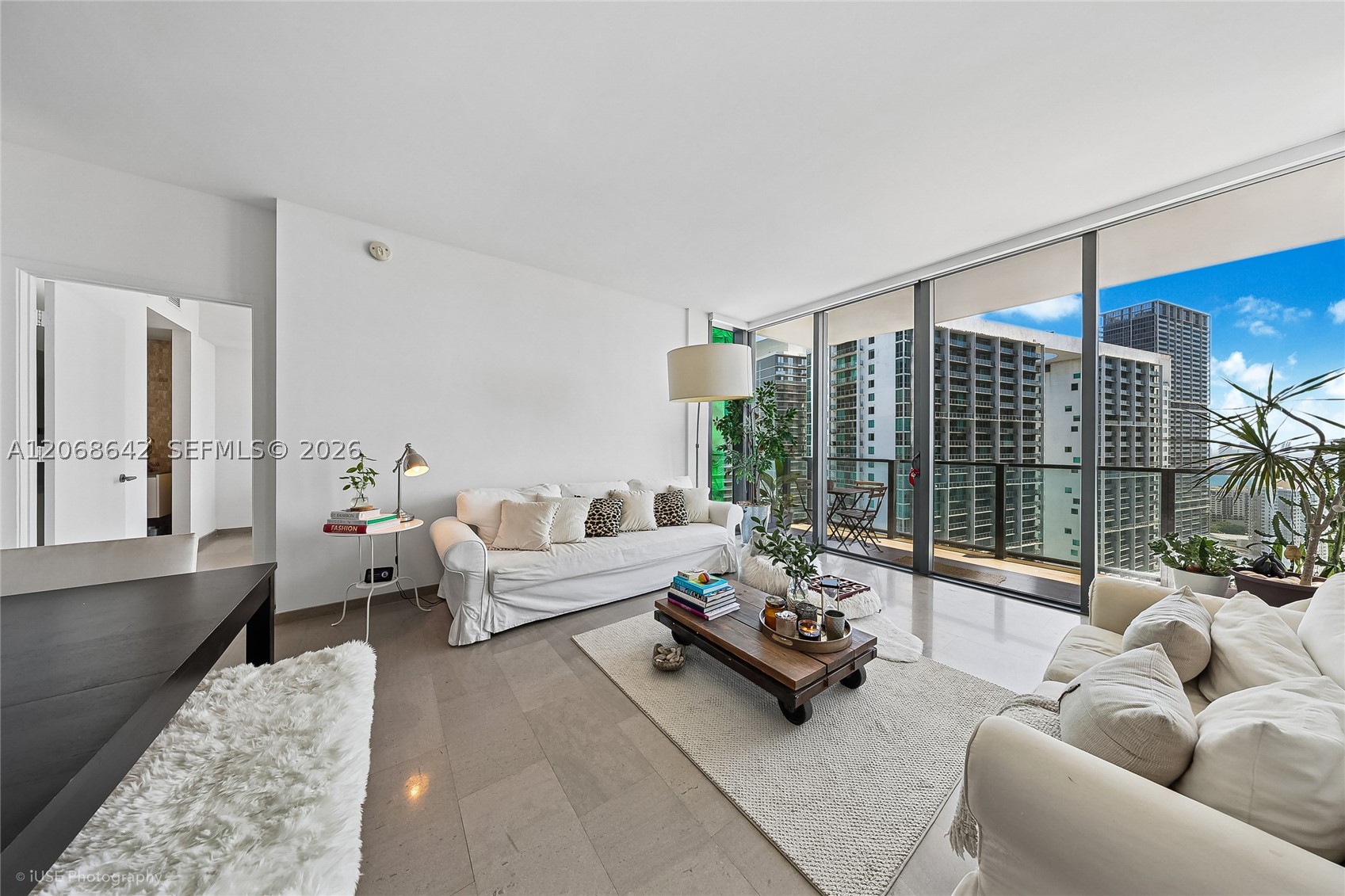 68 SE 6th St 2909