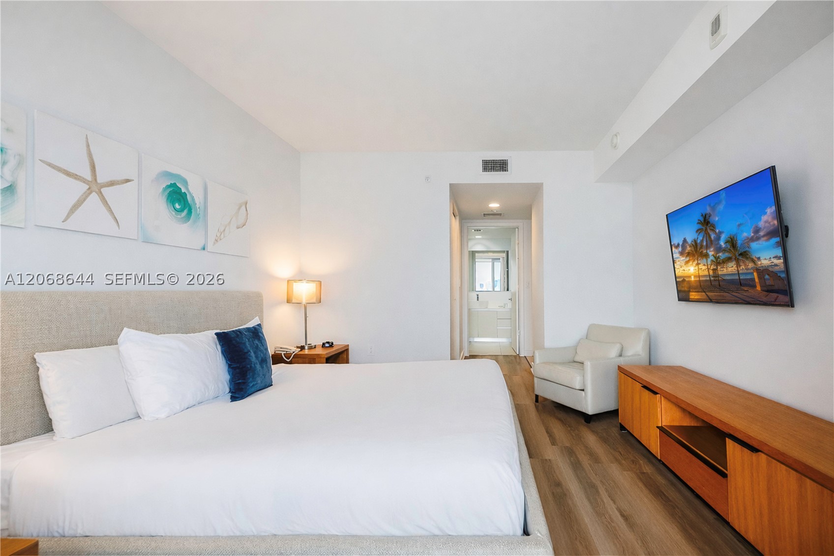 2602 E Hallandale Beach Blvd R1905 Property Photo 9