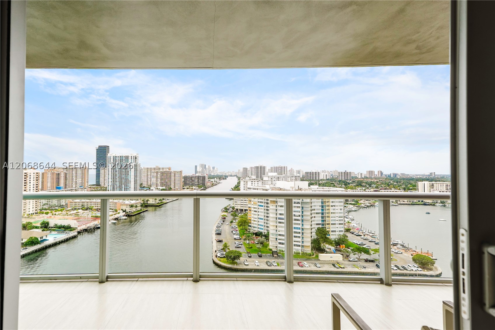 2602 E Hallandale Beach Blvd R1905 Property Photo 23
