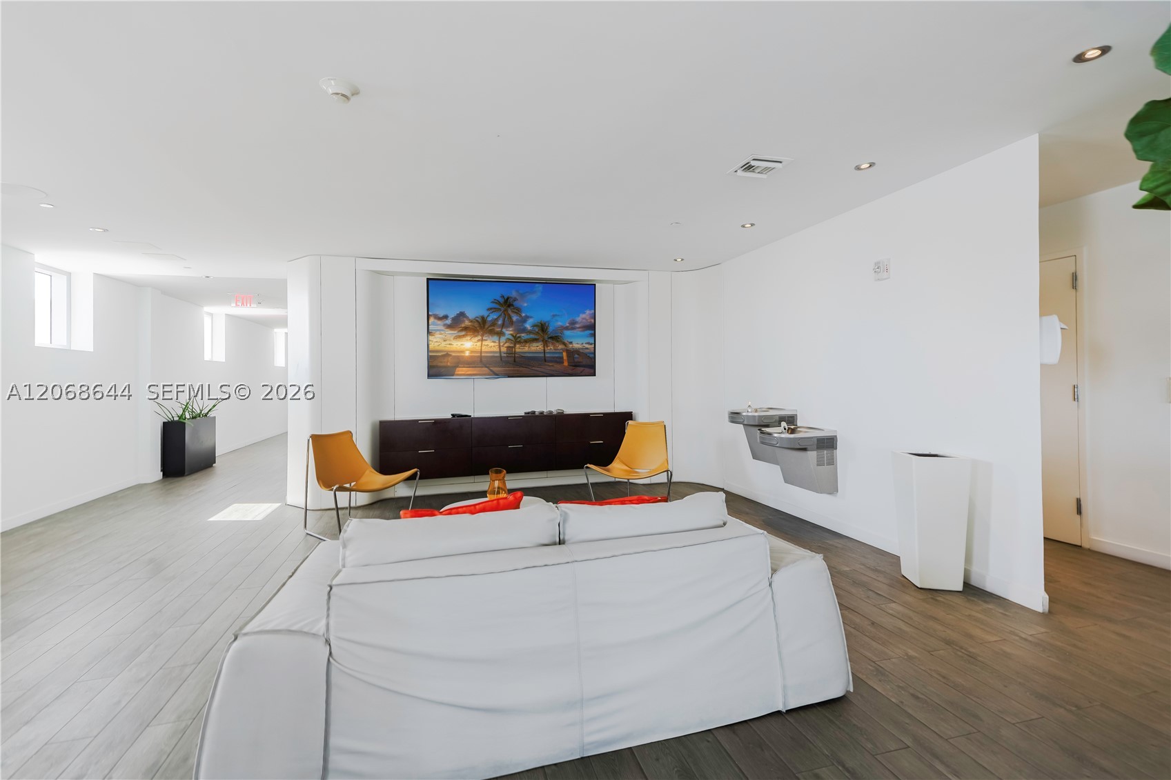 2602 E Hallandale Beach Blvd R1905 Property Photo 27