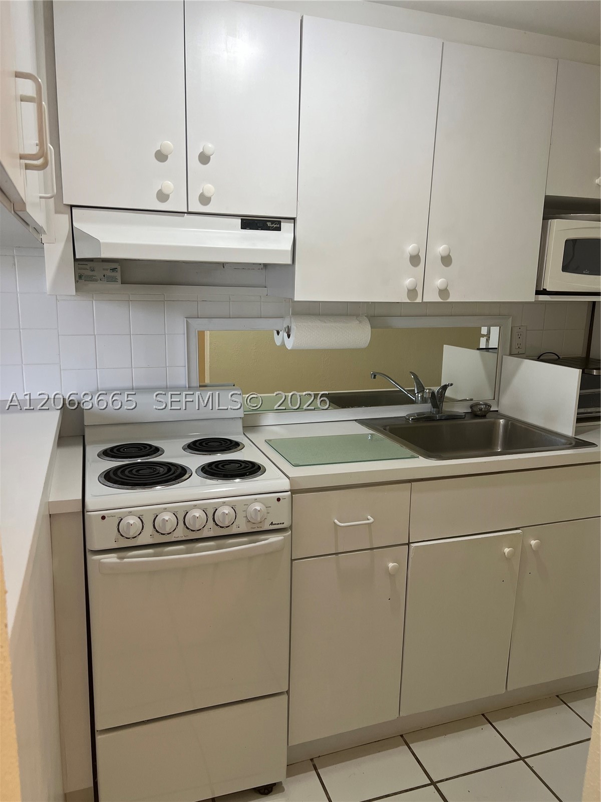 1255 Collins Ave 705 Property Photo 40