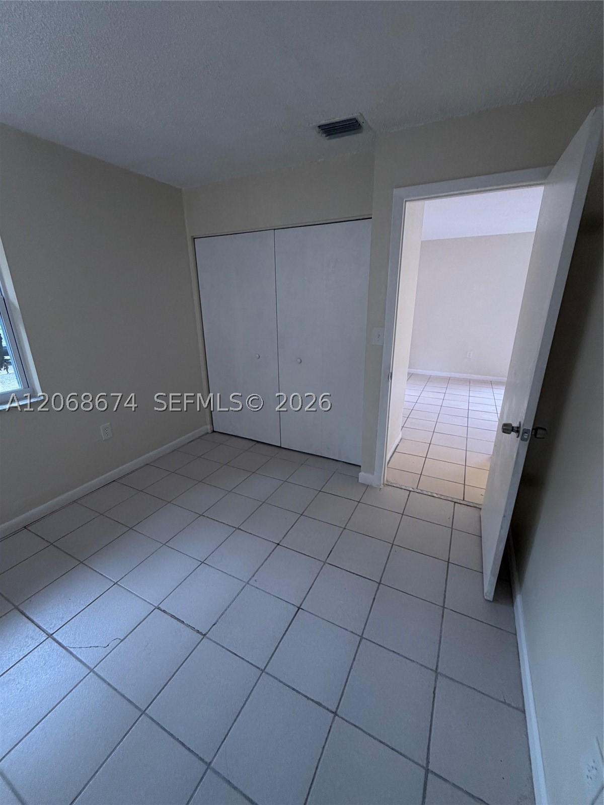 70 Sw 14th Ter Property Photo 5