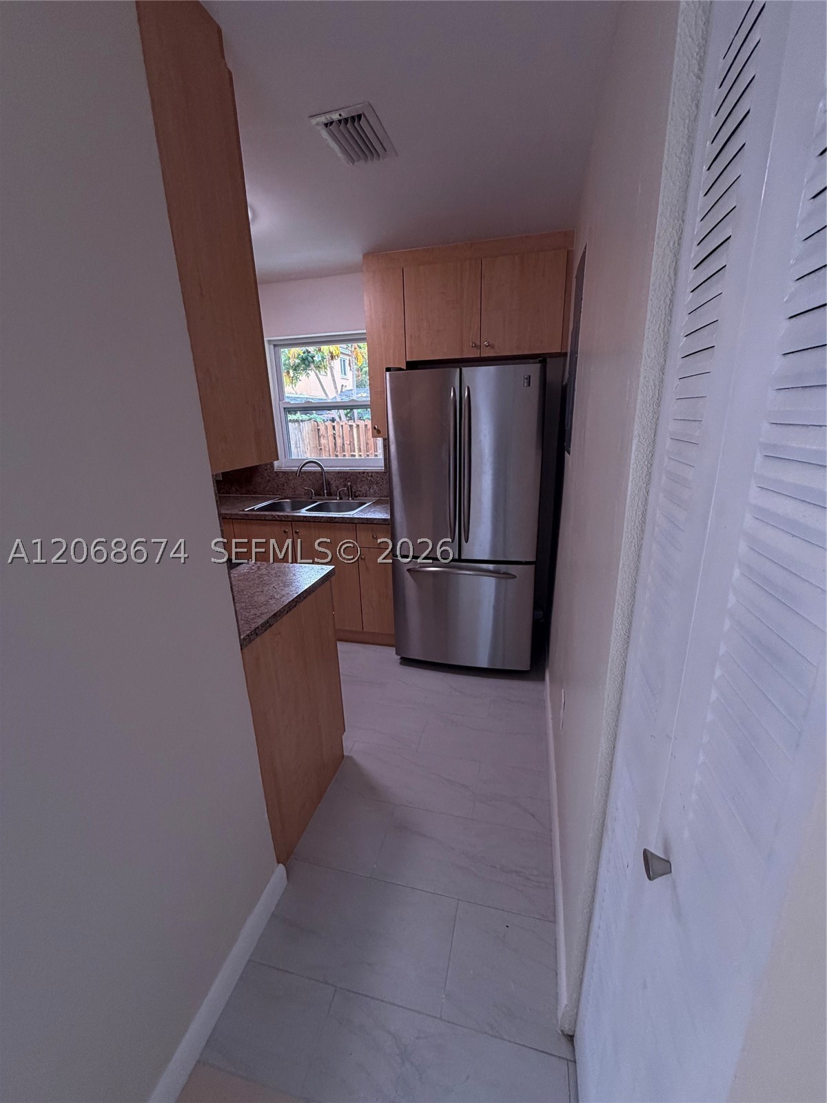 70 Sw 14th Ter Property Photo 7