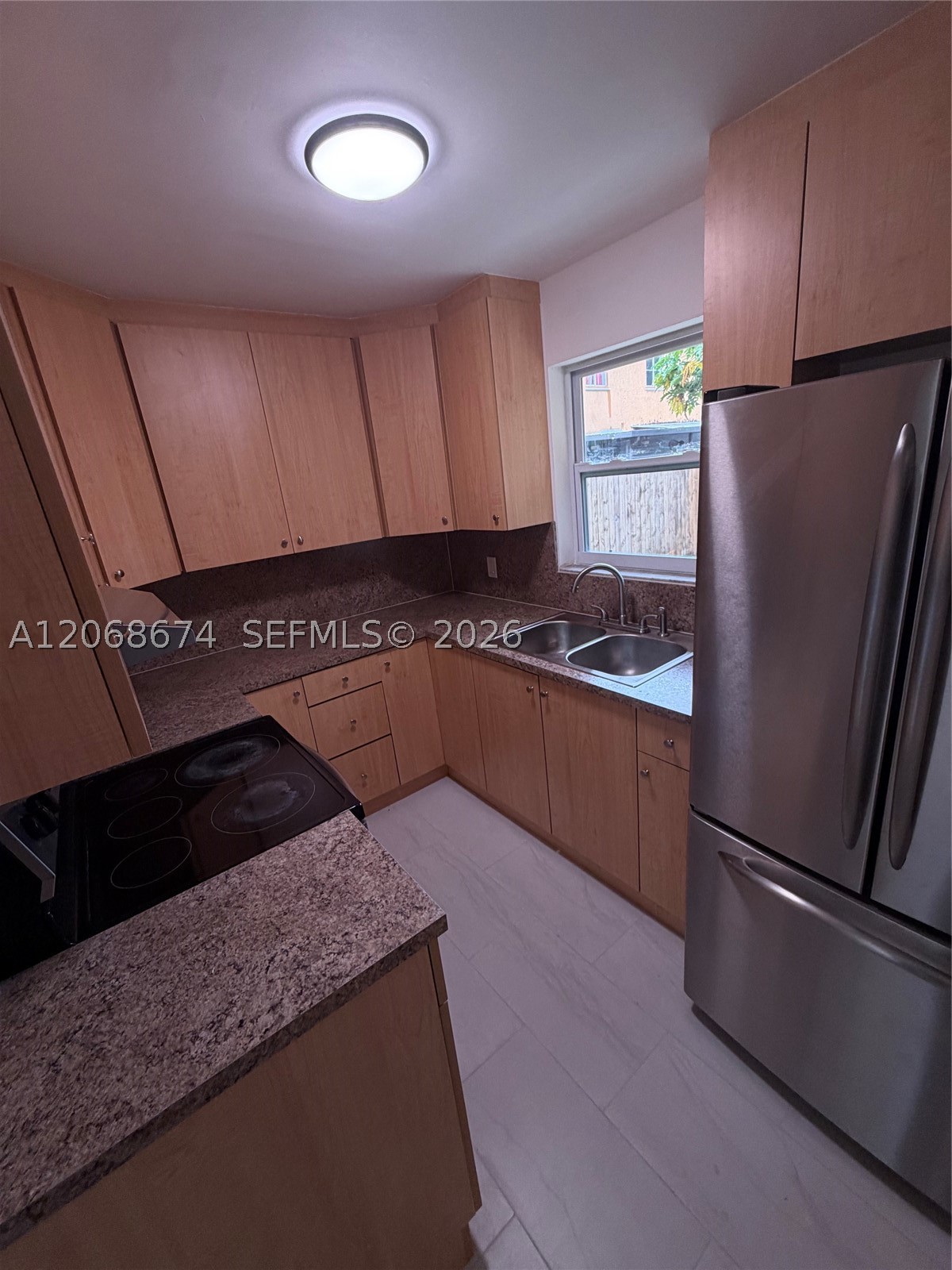 70 Sw 14th Ter Property Photo 8