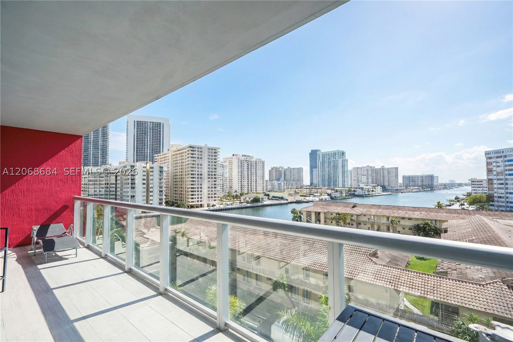 2602 E Hallandale Beach Blvd R707 Property Photo 6