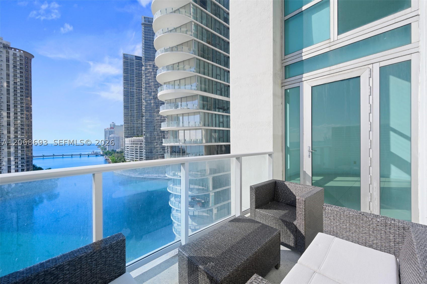 300 S Biscayne Blvd L-1214 Property Photo 9