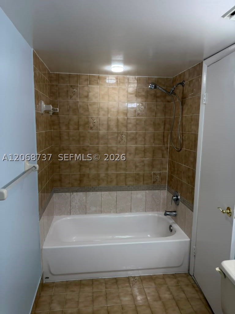 11780 Sw 18th St 215-2 Property Photo 7