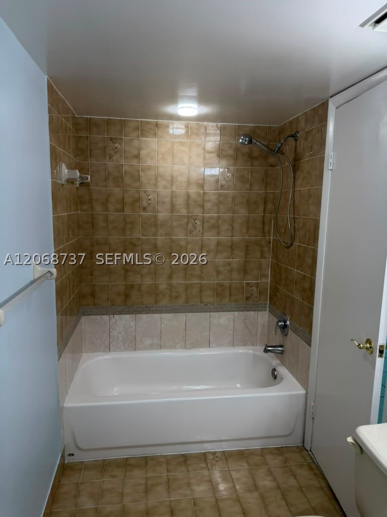 11780 Sw 18th St 215-2 Property Photo 16