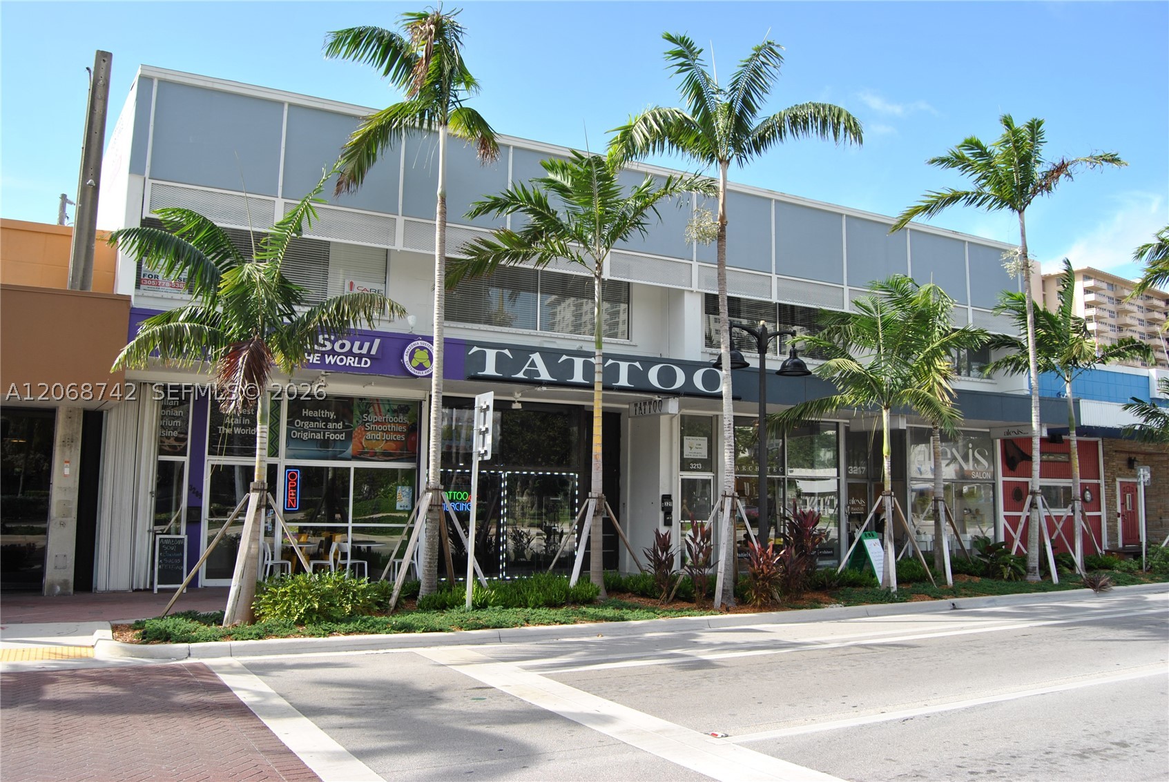 3217 N Ocean Blvd Property Photo 1