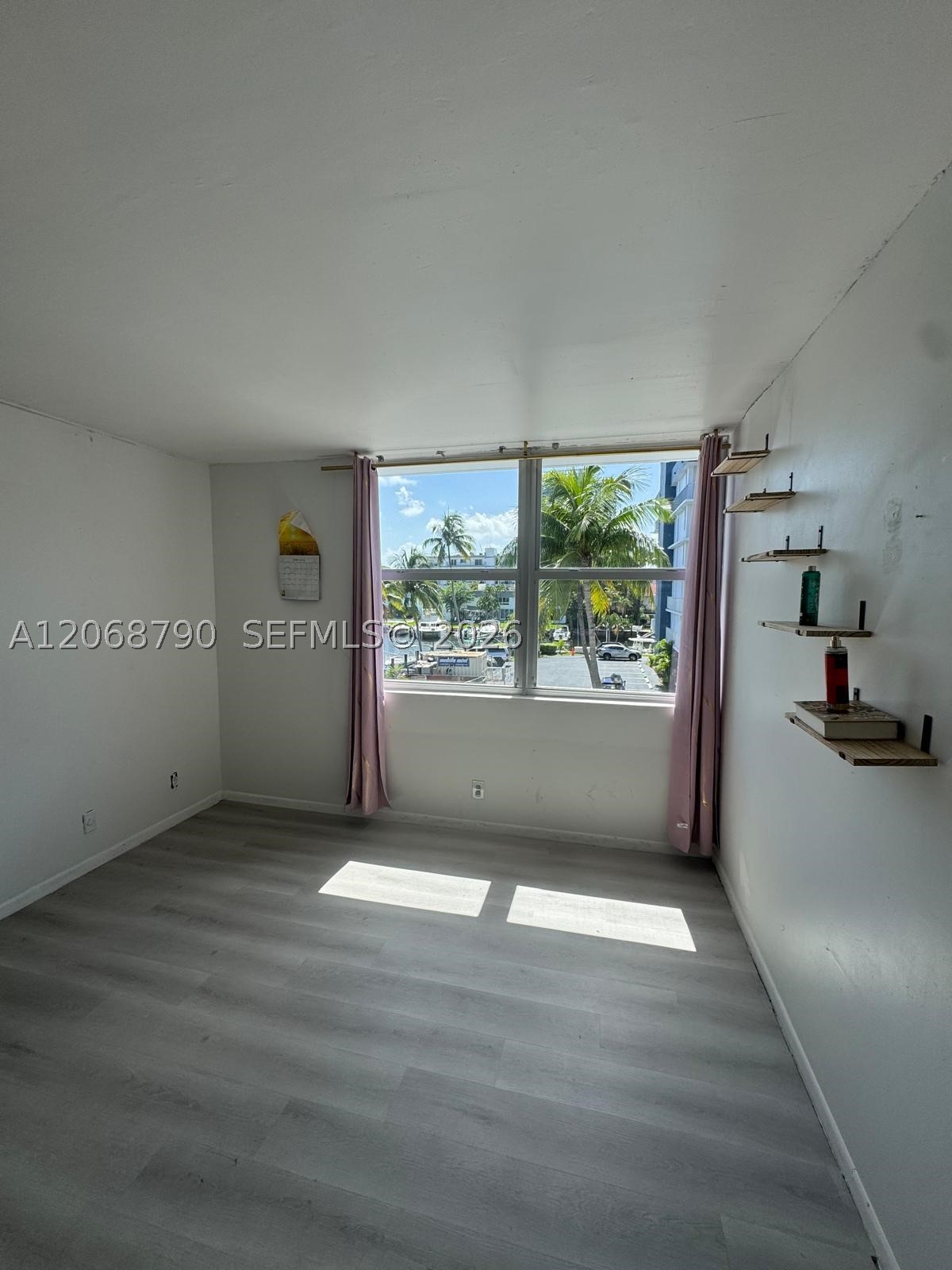 16570 Ne 26th Ave 3f Property Photo 18