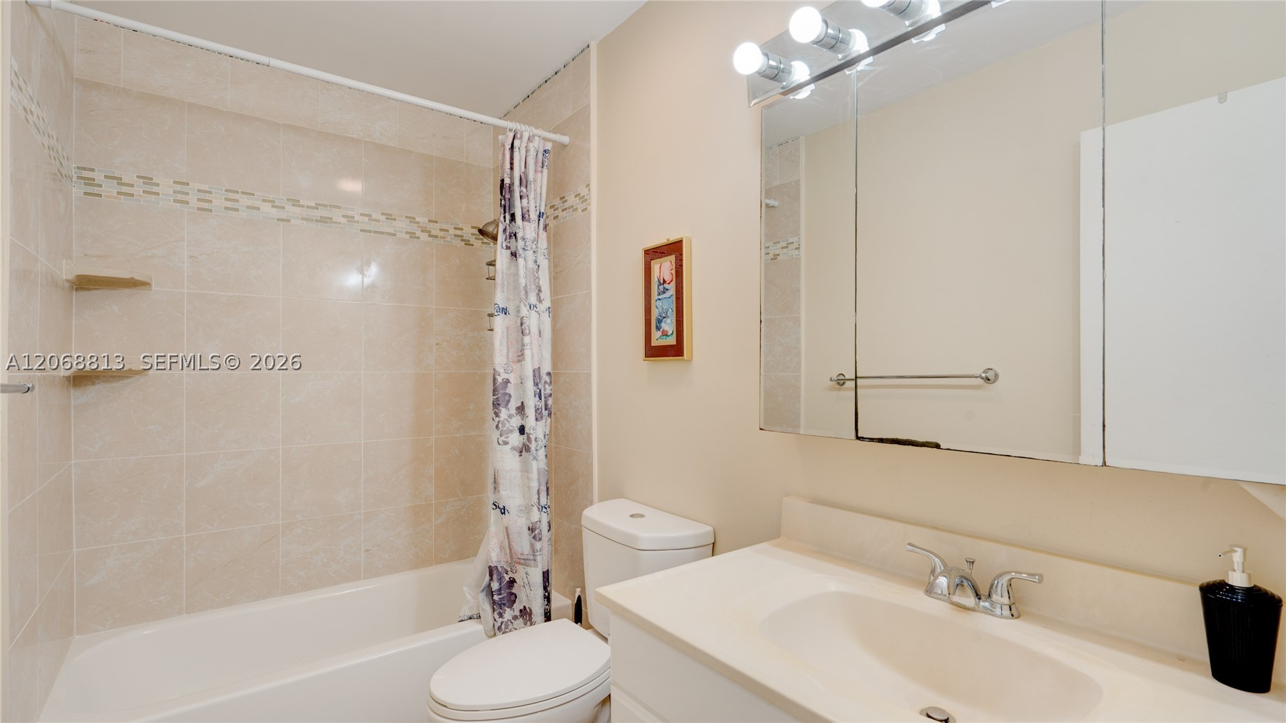 3344 Plaza Pl Property Photo 16
