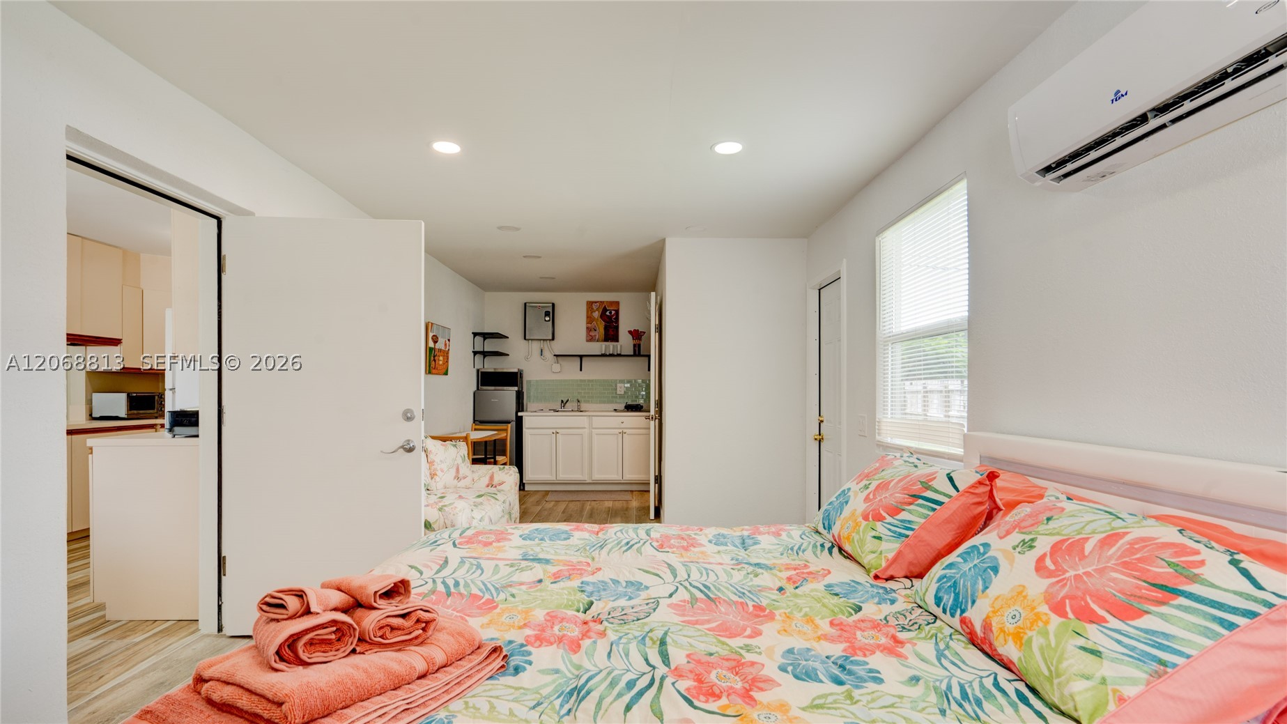 3344 Plaza Pl Property Photo 28