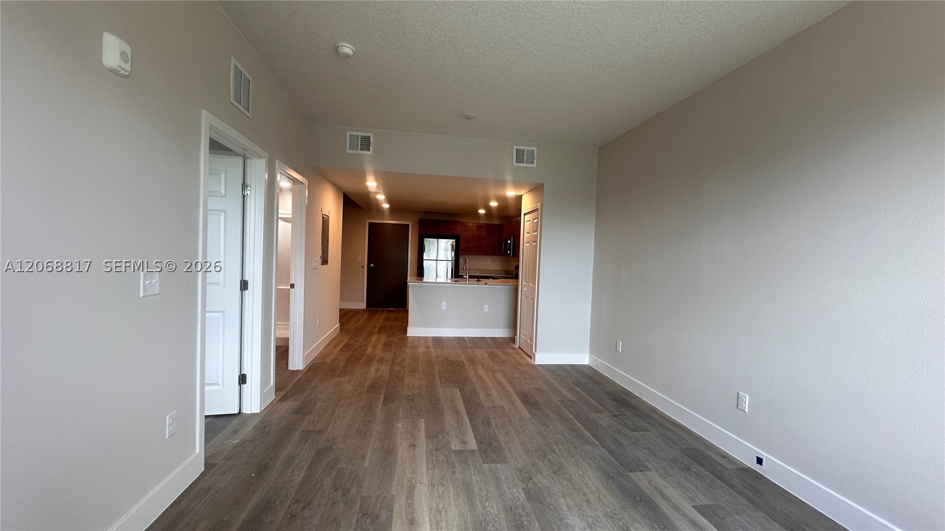 4424 S Texas 214 Property Photo 9
