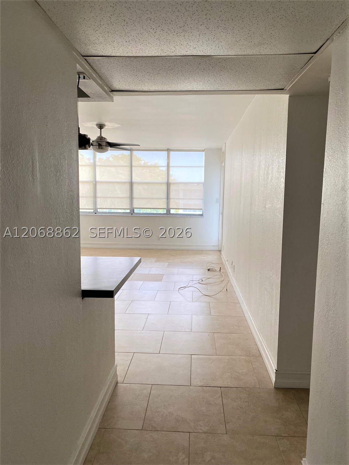 2761 Taft St 405 Property Photo 4