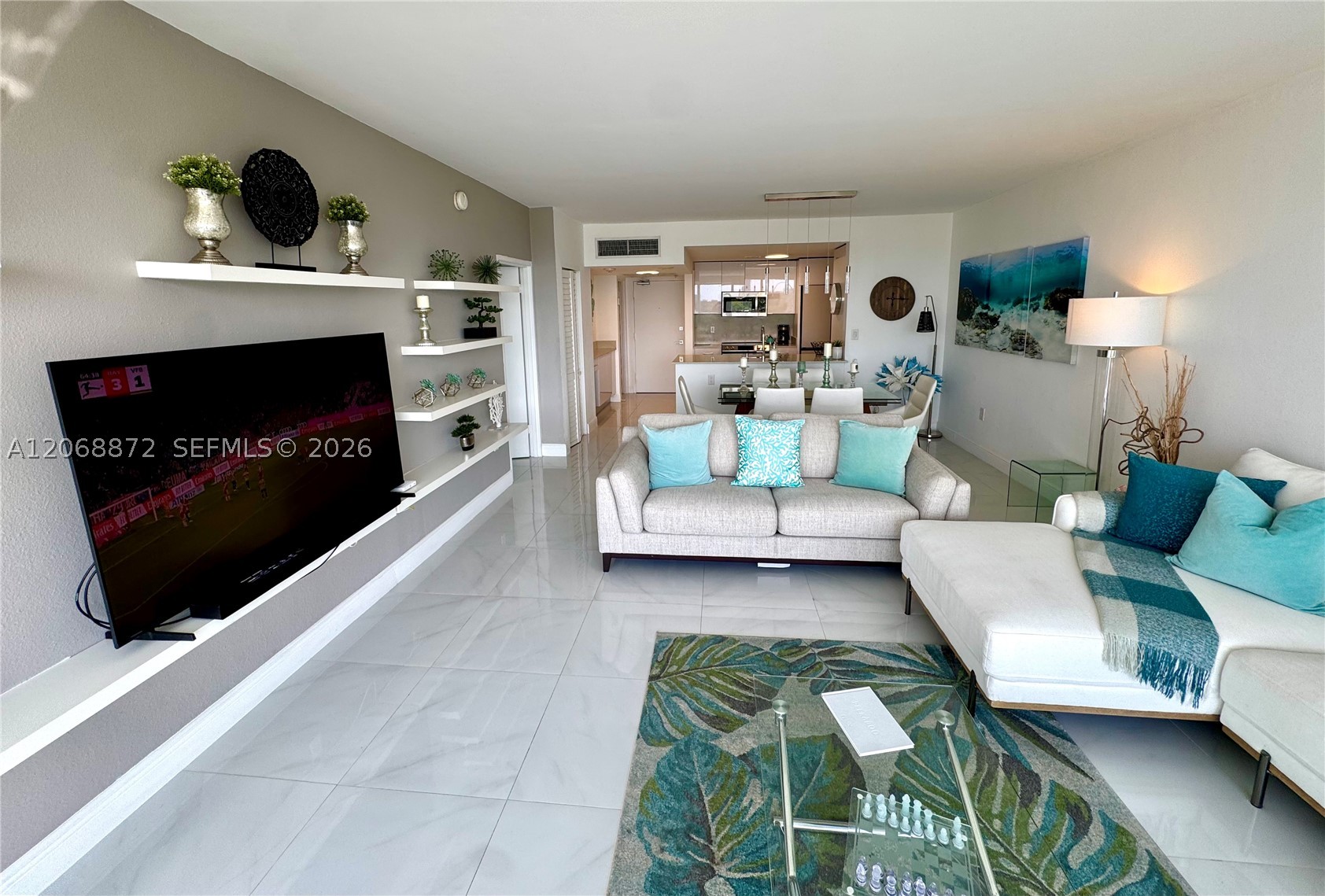 10275 Collins Ave 624 Property Photo 2