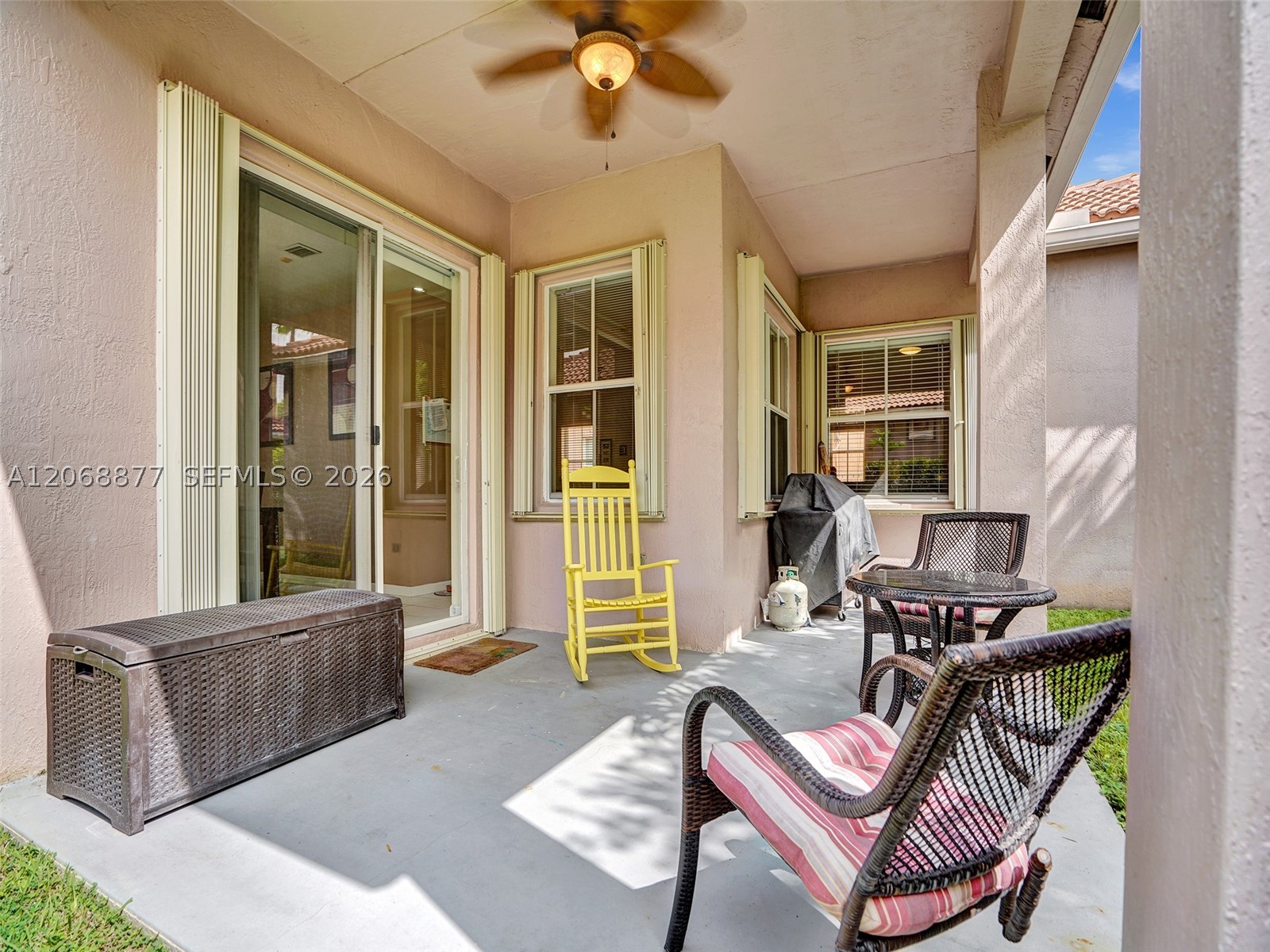 938 Bluewood Ter Property Photo 3