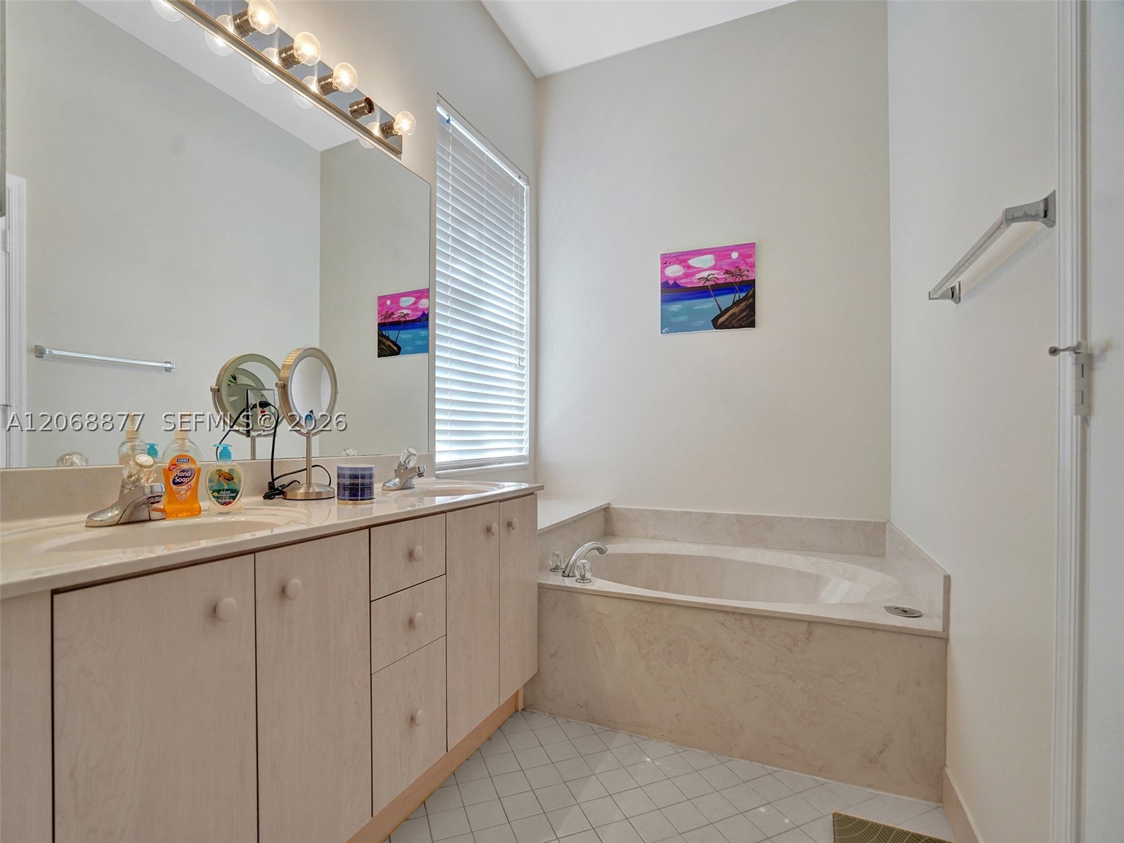 938 Bluewood Ter Property Photo 15
