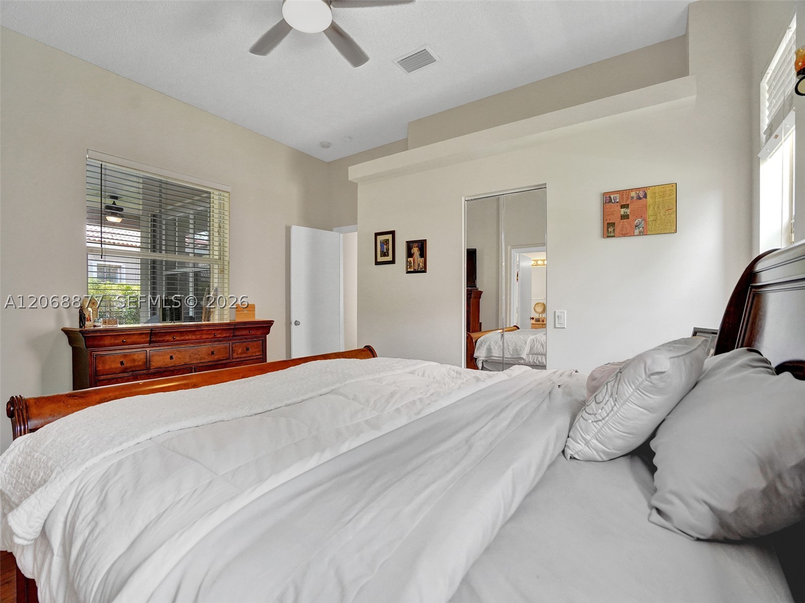 938 Bluewood Ter Property Photo 16