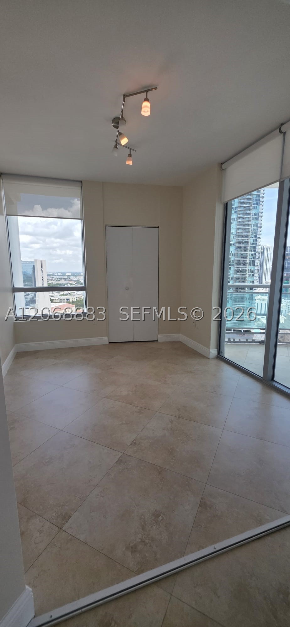 350 S Miami Ave 3213 Property Photo 19