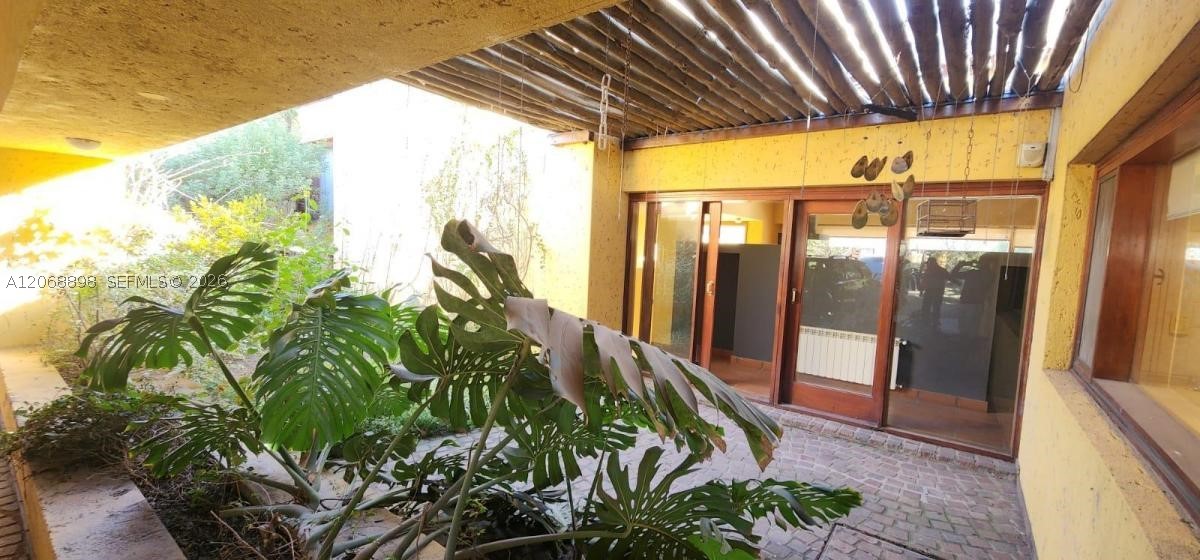 1185 Progreso Property Photo 23