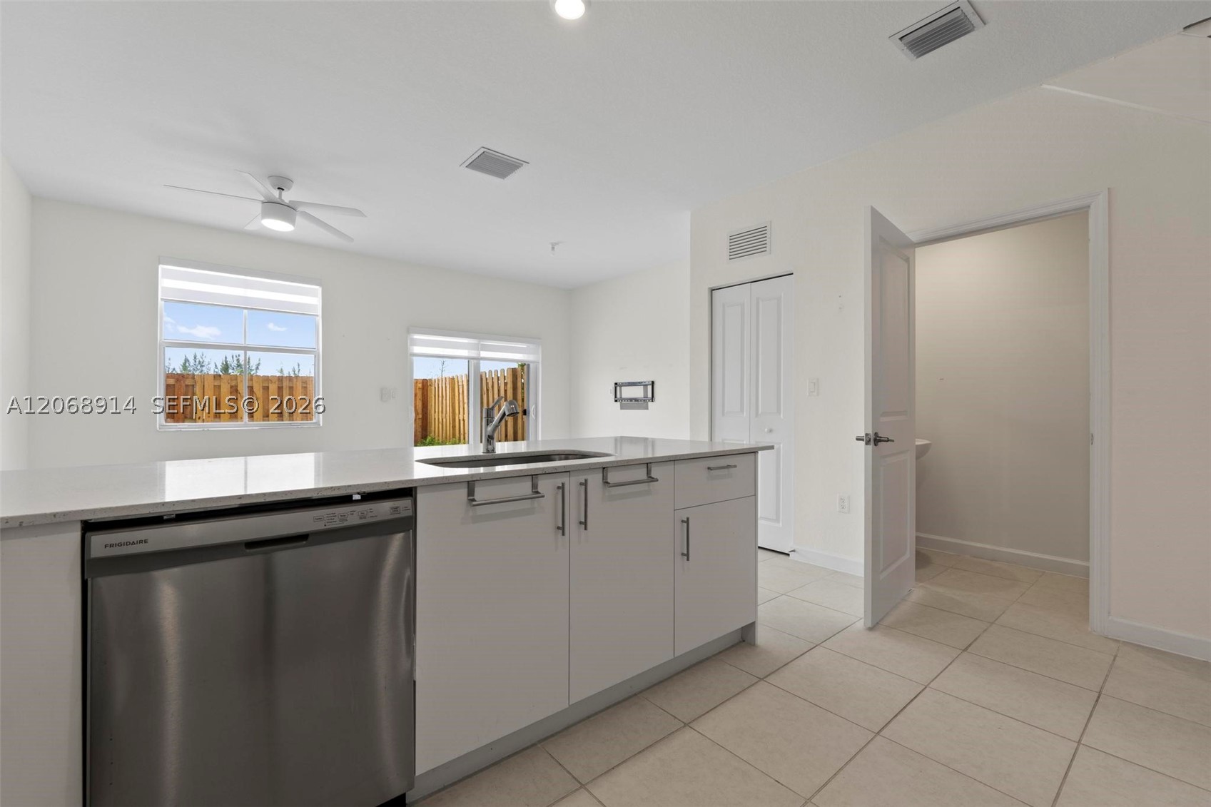 2634 Se 29 St 2634 Property Photo 12