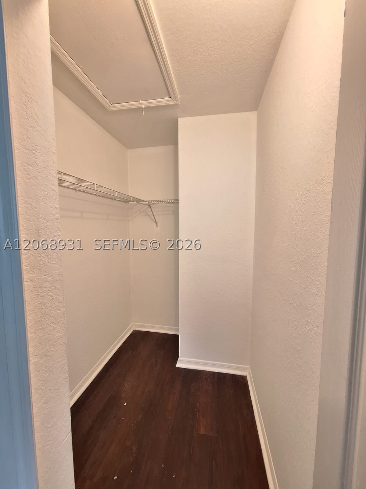 A12068931 Property Photo 4