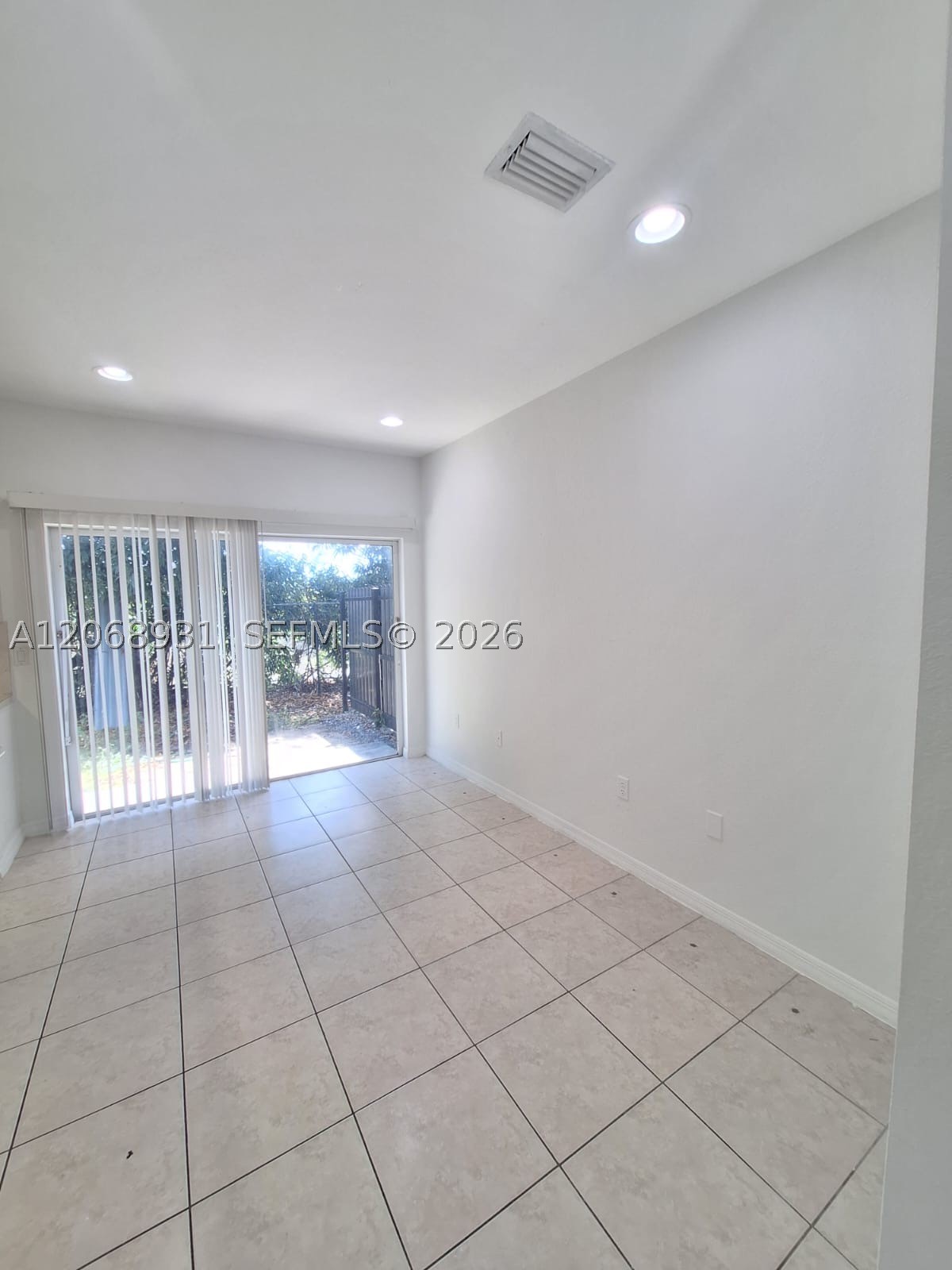 A12068931 Property Photo 9