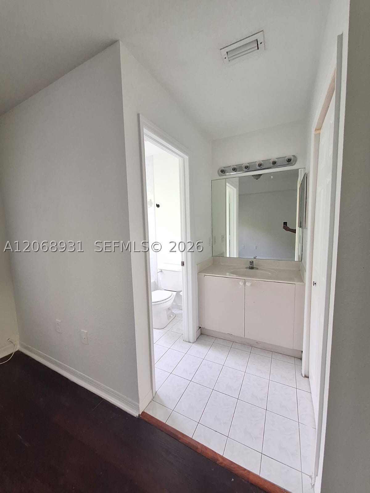 A12068931 Property Photo 17