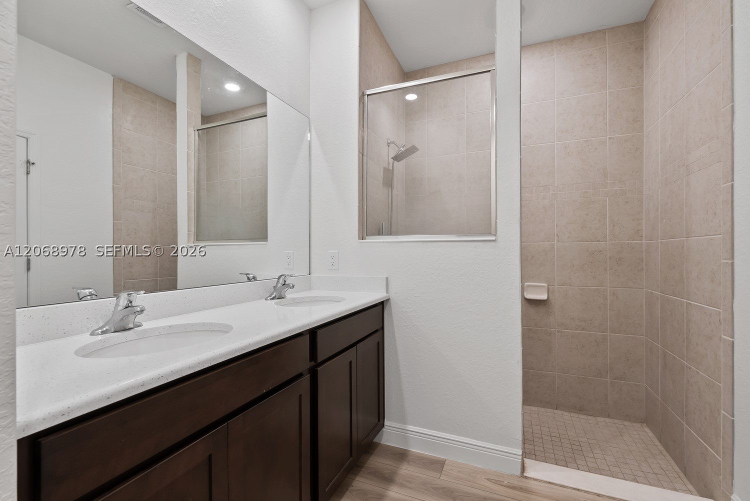 2844 Nw 27th Property Photo 16