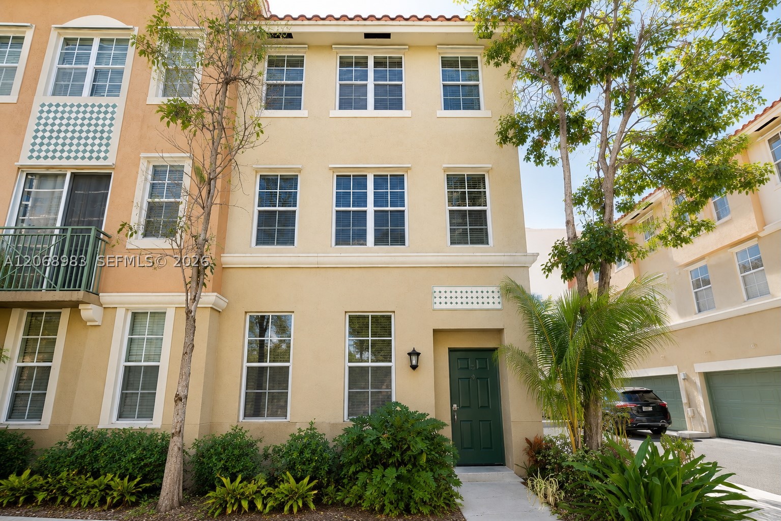 2069 S Ocean Dr Th18 Property Photo 6