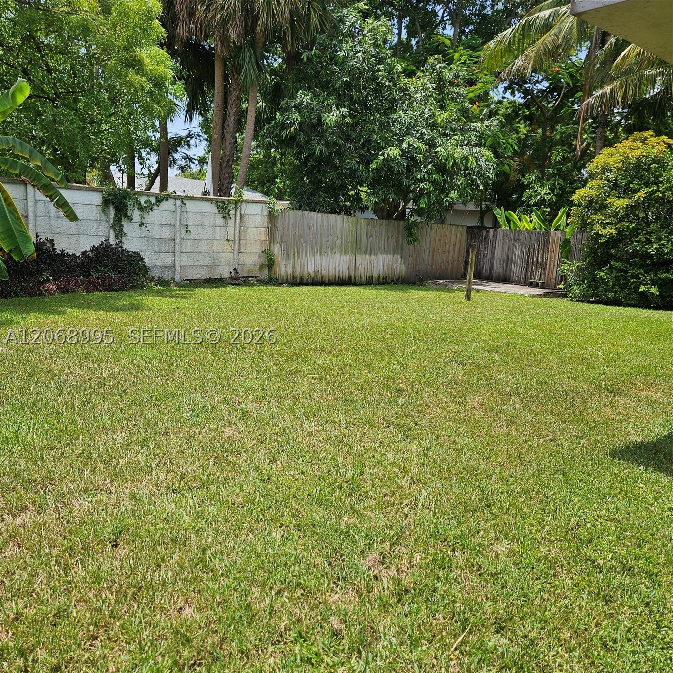 1008 Ne 34th Ct A Property Photo 8
